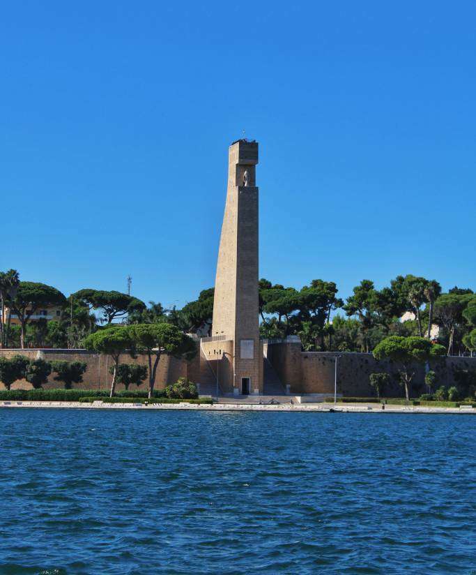Le monument aux Marins Italiens : un hommage émouvant