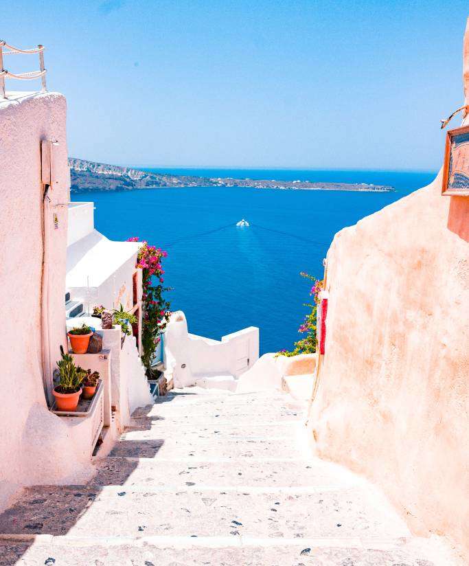 Explorer les villages pittoresques de Santorin